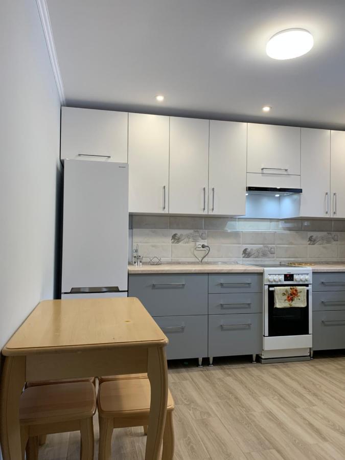 Underhills House Apartamento Yaremche Exterior foto