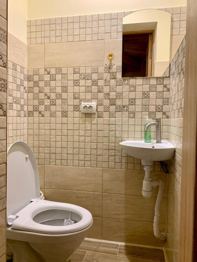 Underhills House Apartamento Yaremche Exterior foto